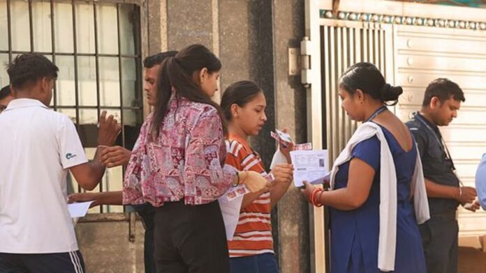 Students seeking admission to BE, BTech and Pharmacy courses will have to login at the TS EAMCET official website - tgeapcet.nic.in for registration.
