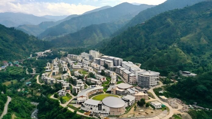 As many as 592 students have joined the undergraduate programmes, compared to 514 in 2024. Of the total students admitted this year, 394 are male students and 121 are female students